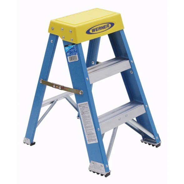 Escalera de Fibra de Vidrio de 2 Peldaños WERNER #6002 – 113 kg